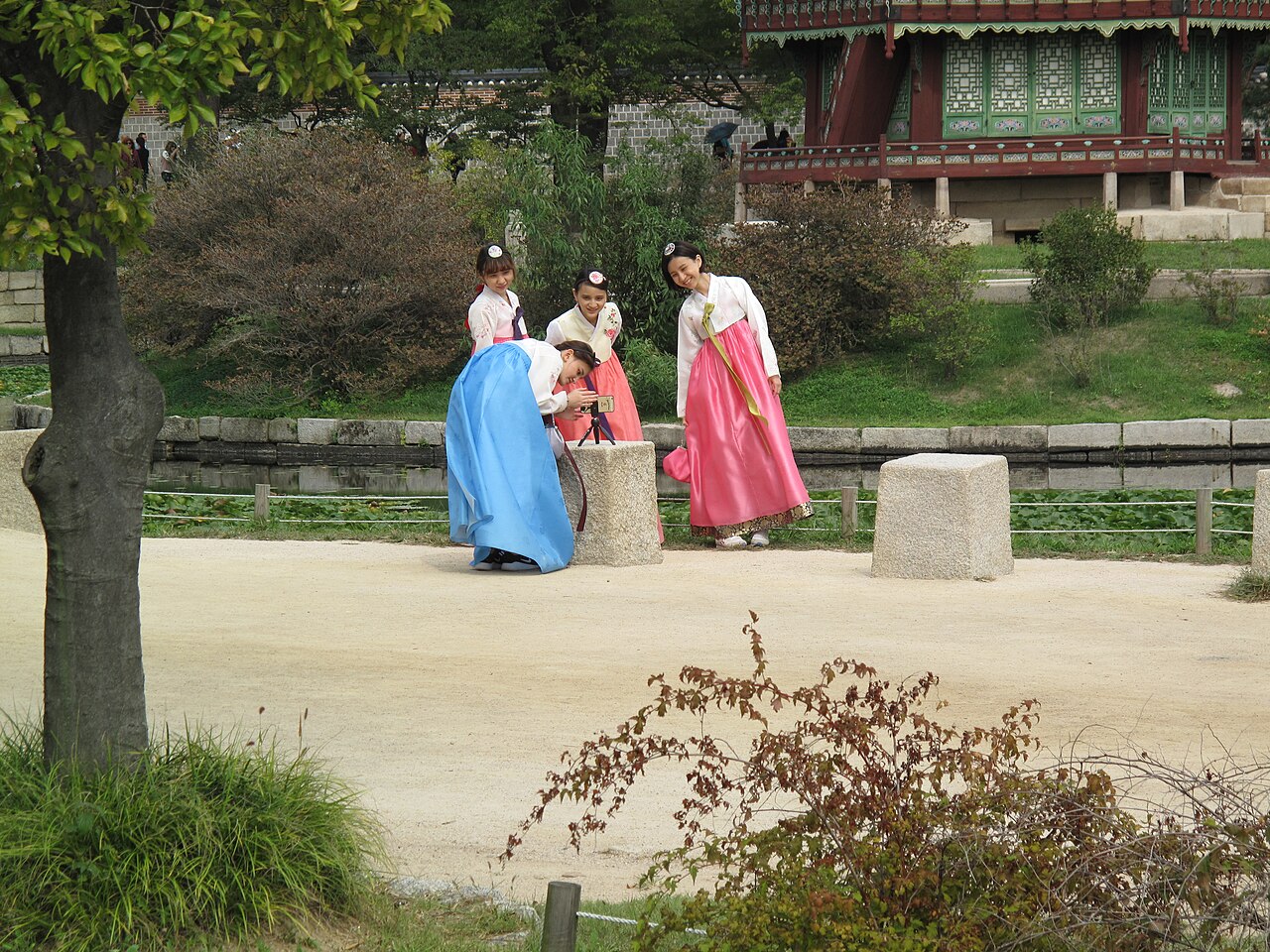 경복궁을 찾은 관광객들